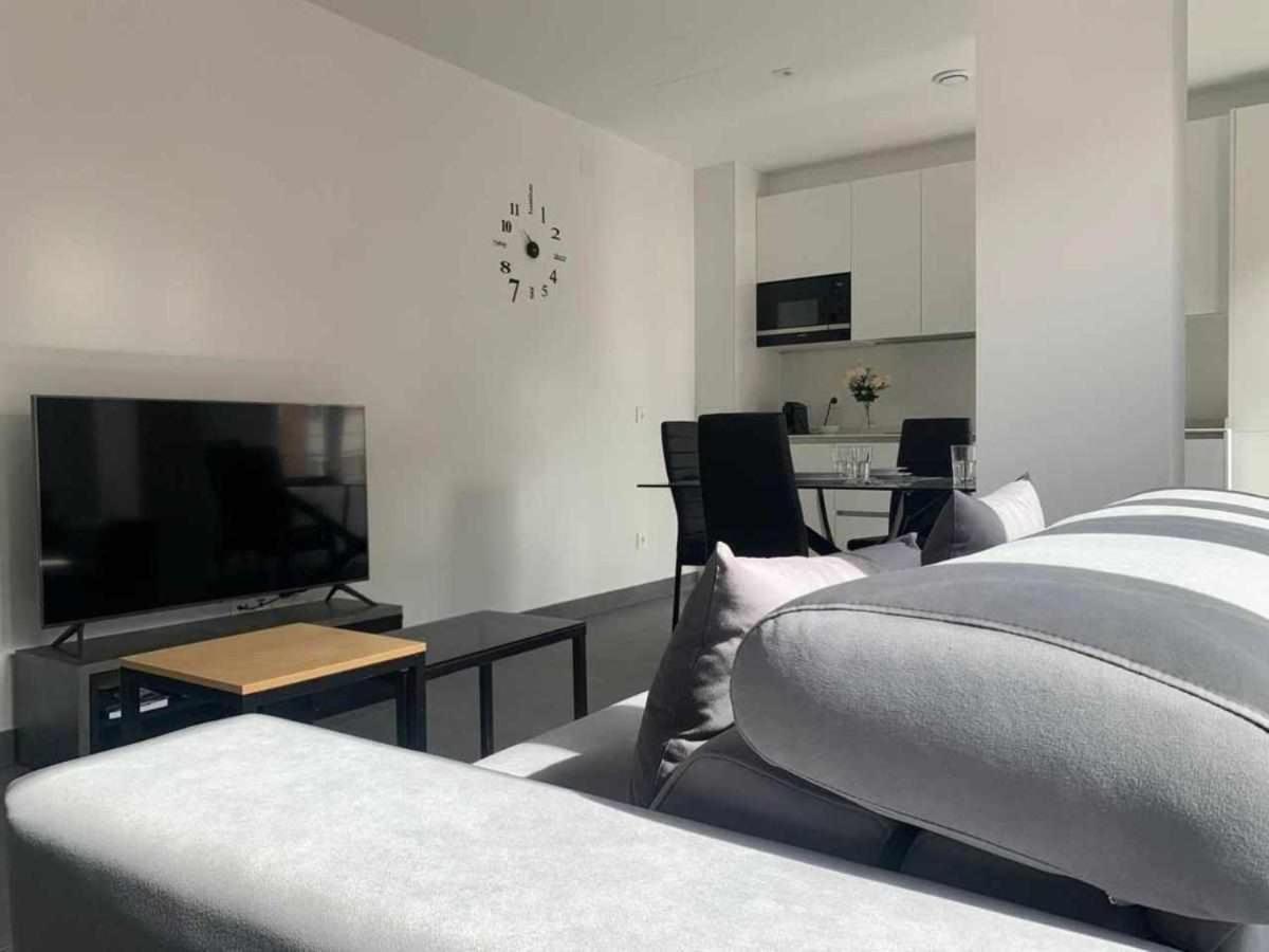 Ramon Y Cajal Suites De Luxe レオン エクステリア 写真
