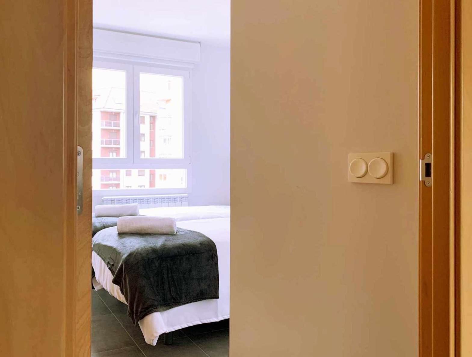 Ramon Y Cajal Suites De Luxe レオン エクステリア 写真