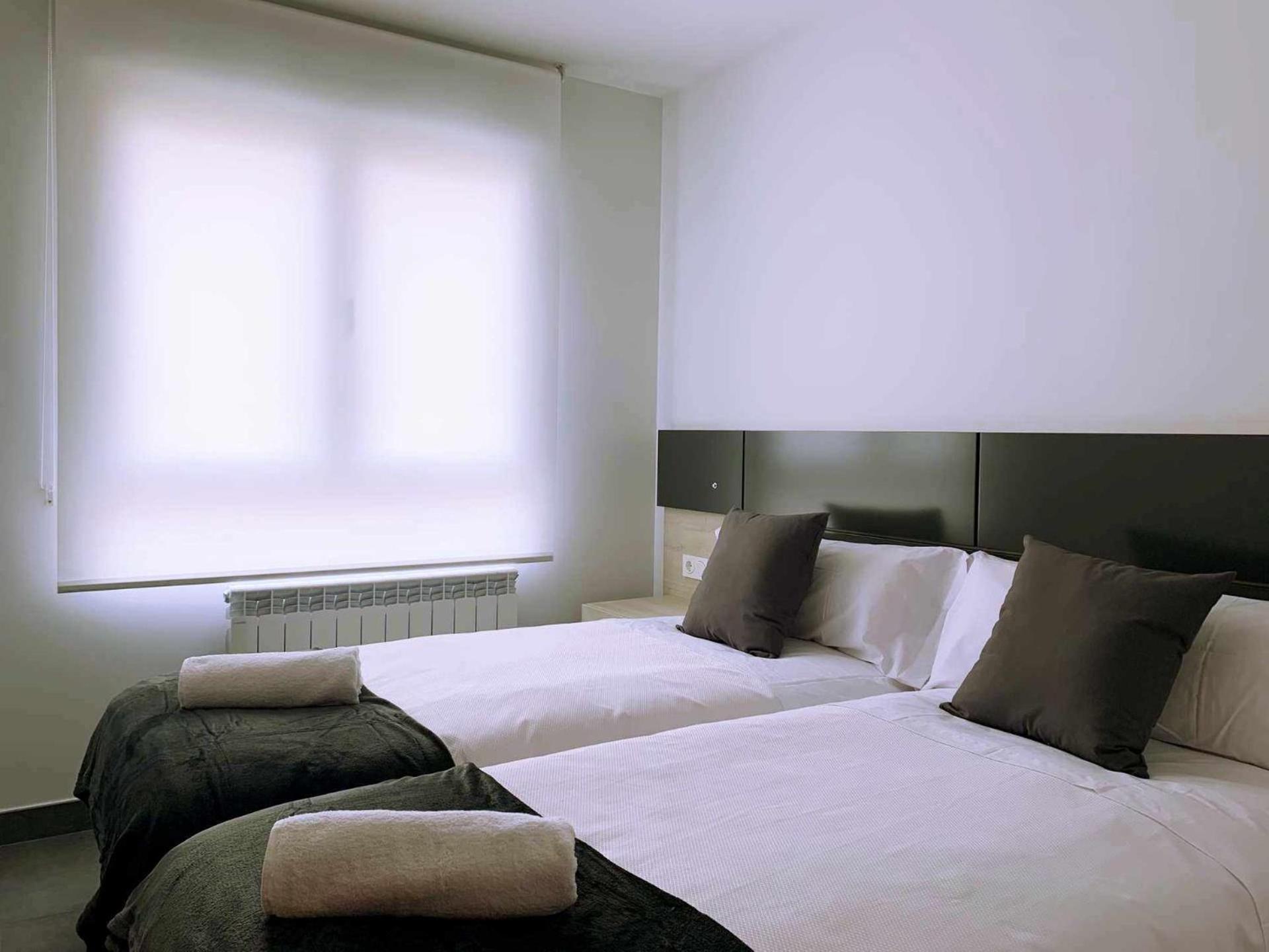 Ramon Y Cajal Suites De Luxe レオン エクステリア 写真
