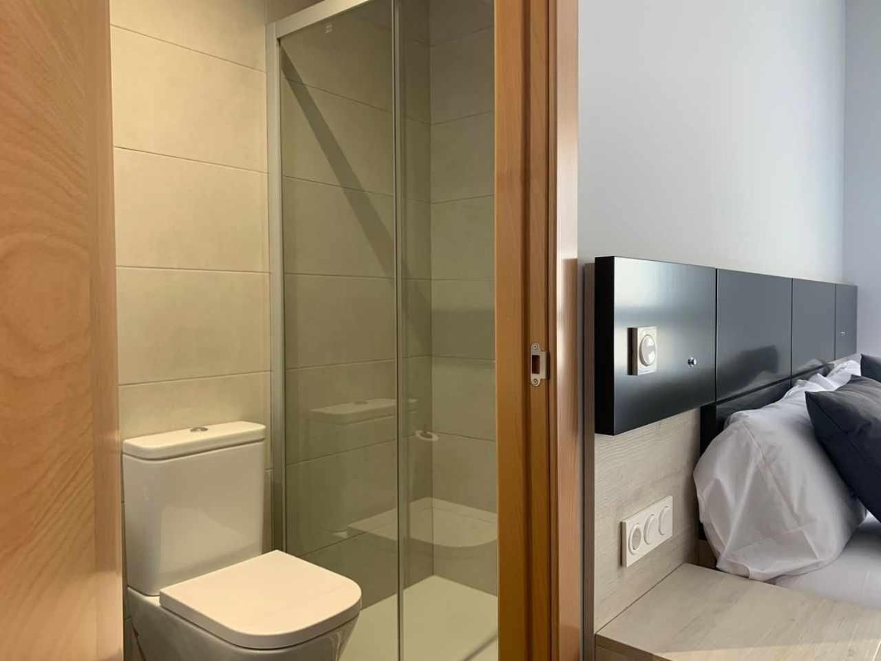 Ramon Y Cajal Suites De Luxe レオン エクステリア 写真