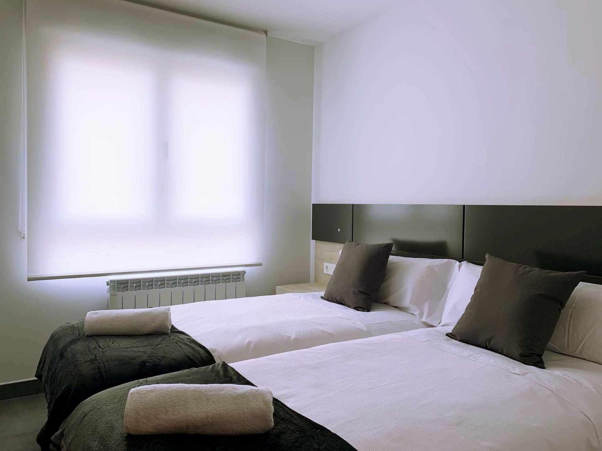 Ramon Y Cajal Suites De Luxe レオン エクステリア 写真